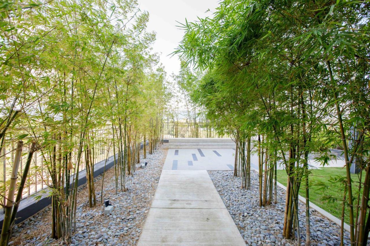 Aisi3 Studio Seaview At Tanjung Lumpur Куантан Экстерьер фото